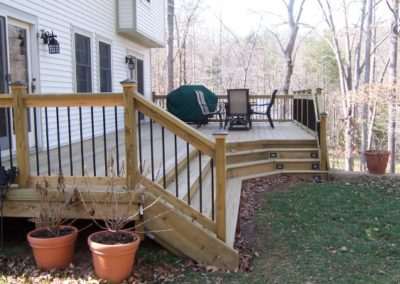 deck with aluminum balusters