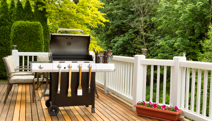 5 Summer Memories You Can Make on Your Deck